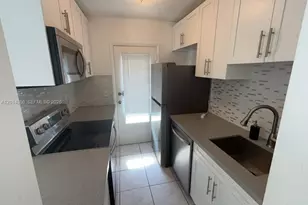 1431 S 14th Ave, Hollywood, FL 33020 - Photo 1