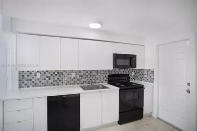 1522 SW 30th St #1, Fort Lauderdale, FL 33315 - Photo 1