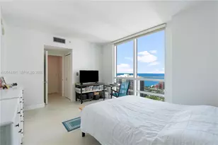 218 SE 14th St, Miami, FL 33131 - Photo 1