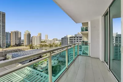 950 Brickell Bay Dr #1706, Miami, FL 33131 - Photo 1