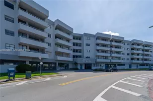 7300 Wayne Ave, Miami Beach, FL 33141 - Photo 1