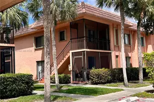 215 Lakeview Dr, Weston, FL 33326 - Photo 1