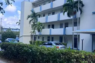 1701 NE 191st St, Miami, FL 33179 - Photo 1