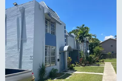 14220 NE 3rd Ct #10A, Miami, FL 33161 - Photo 1