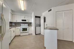 6065 NW 186th St, Hialeah, FL 33015 - Photo 1