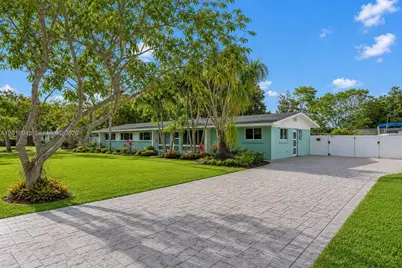 9340 SW 178th Street, Palmetto Bay, FL 33157 - Photo 1