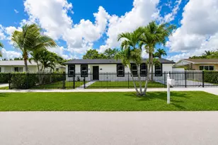 19050 SW 125th Ave, Miami, FL 33177 - Photo 1