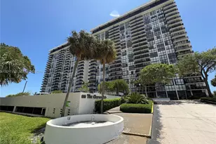 600 NE 36th St, Miami, FL 33137 - Photo 1