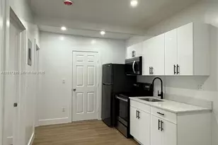 211 SW 10th Ave, Miami, FL 33130 - Photo 1
