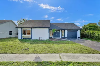 8400 NW 7th St, Pembroke Pines, FL 33024 - Photo 1
