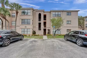 2866 S University Dr, Davie, FL 33328 - Photo 1