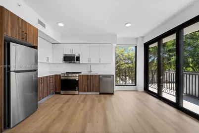 2479 NE 192nd St #305, Miami, FL 33180 - Photo 1