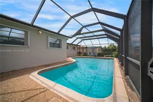 810 NW 78th Ave, Pembroke Pines, FL 33024 - Photo 1