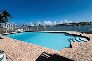 946 Bay Dr, Miami Beach, FL 33141 - Photo 1