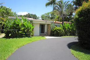 1905 NE 124th St, North Miami, FL 33181 - Photo 1