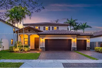 633 SE 35th Ter, Homestead, FL 33033 - Photo 1