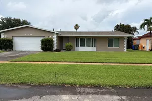 11041 NW 15th Ct, Pembroke Pines, FL 33026 - Photo 1