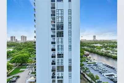 3625 N Country Club Dr #1203, Aventura, FL 33180 - Photo 40