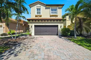 977 NE 37th Pl, Homestead, FL 33033 - Photo 1