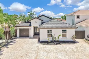 7868 NW 194th St, Hialeah, FL 33015 - Photo 1