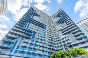 121 NE 34th St, Miami, FL 33137 - Photo 1