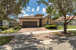 25180 SW 119th Ave, Homestead, FL 33032 - Photo 1