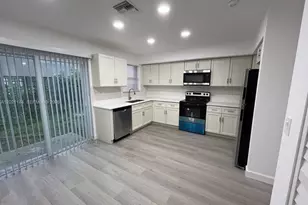 11461 NW 43rd St, Coral Springs, FL 33065 - Photo 1