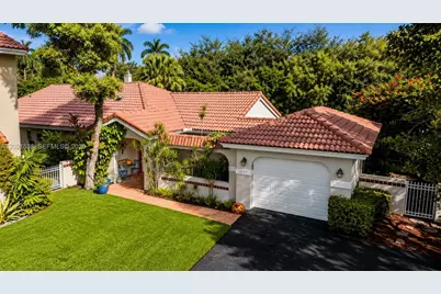 1327 Seagrape Cir, Weston, FL 33326 - Photo 1