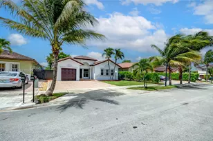 15548 SW 19th Ln, Miami, FL 33185 - Photo 1