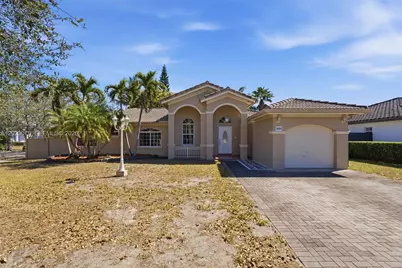 18049 SW 152nd Ave, Miami, FL 33187 - Photo 1