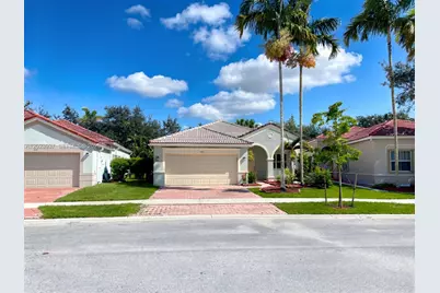 953 Tanglewood Cir #953, Weston, FL 33327 - Photo 1
