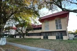 10903 N Kendall Dr, Miami, FL 33176 - Photo 1