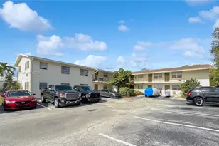 215 NW 25th St, Wilton Manors, FL 33311 - Photo 1