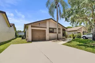 2266 Seagrape Cir, Coconut Creek, FL 33066 - Photo 1