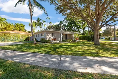 8201 SW 63rd Pl, Miami, FL 33143 - Photo 1