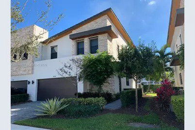 10510 NW 78th Ter #10510, Doral, FL 33178 - Photo 1