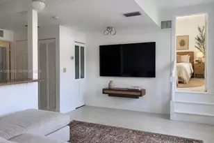 5782 SW 16th St, Miami, FL 33155 - Photo 1