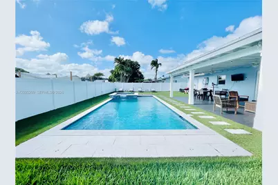 18962 SW 94th Ave, Cutler Bay, FL 33157 - Photo 1