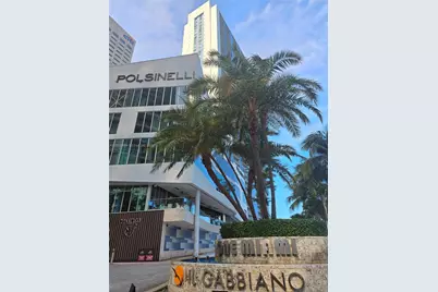 325 S Biscayne Blvd #1822, Miami, FL 33131 - Photo 1
