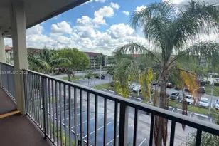 1400 SW 131st Way, Pembroke Pines, FL 33027 - Photo 1