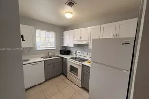 2028 NE 167th St, North Miami Beach, FL 33162 - Photo 1