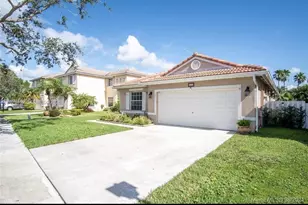 19213 SW 4th St, Pembroke Pines, FL 33029 - Photo 1