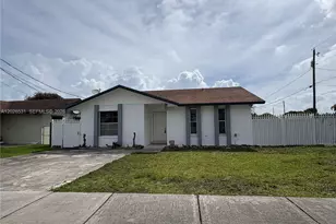17995 SW 105th Ave, Miami, FL 33157 - Photo 1