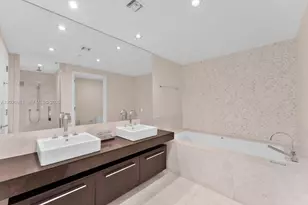 17121 Collins Ave, Sunny Isles Beach, FL 33160 - Photo 20