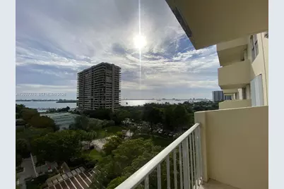 11111 Biscayne Blvd #8F, Miami, FL 33181 - Photo 1