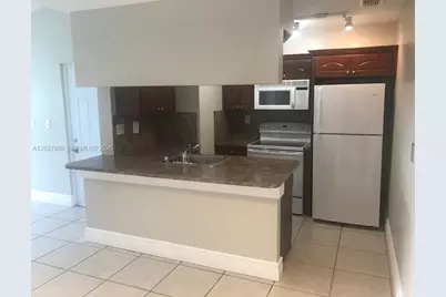 6740 NW 175th Ln #L-20, Hialeah, FL 33015 - Photo 1