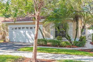 812 Garnet Cir, Weston, FL 33326 - Photo 1
