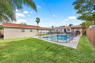 2215 Cleveland St, Hollywood, FL 33020 - Photo 1