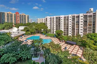 16919 N Bay Rd, Sunny Isles Beach, FL 33160 - Photo 1