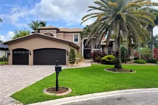 10445 Canterbury Ct, Davie, FL 33328 - Photo 1